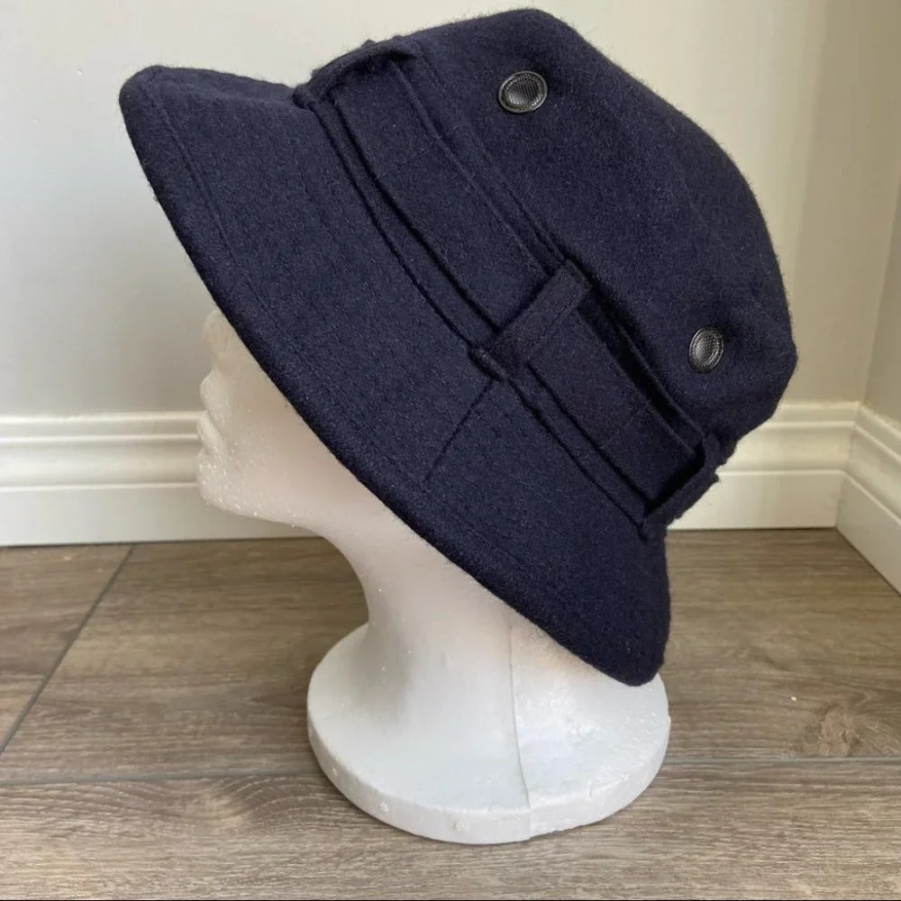 Navy Blue  Wool Blend Buckle Hat